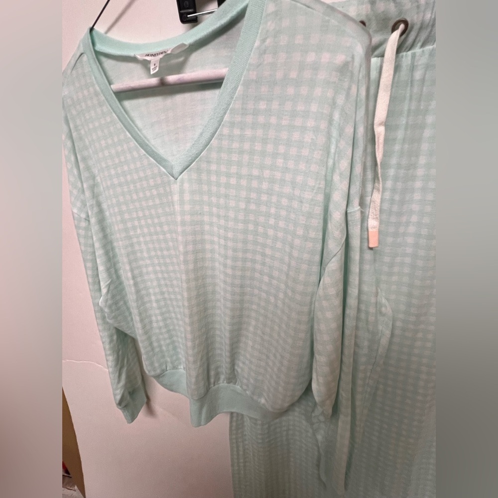 HONEY DEW SIZE SMALL LADIES LONG SLEEVE PAJAMA’S MINT GREEN & WHITE CHECKERED - Picture 5 of 11